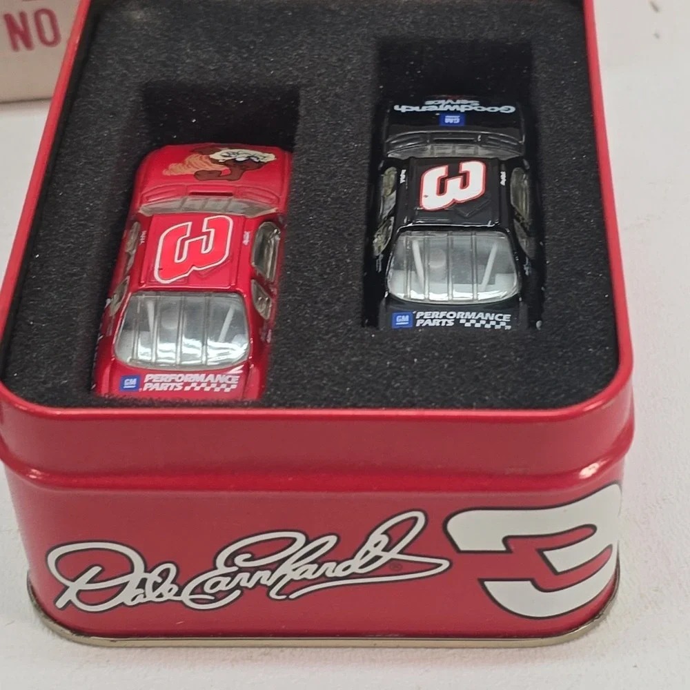 Action Racing Collection 2002 Dale Earnhardt Taz Wrangler Goodwrench 2 Car Tin